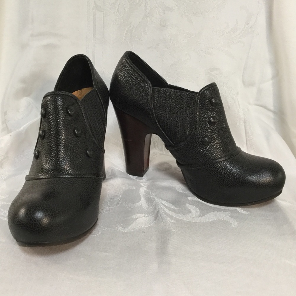 Chie Mihara Black Booties Sz 37